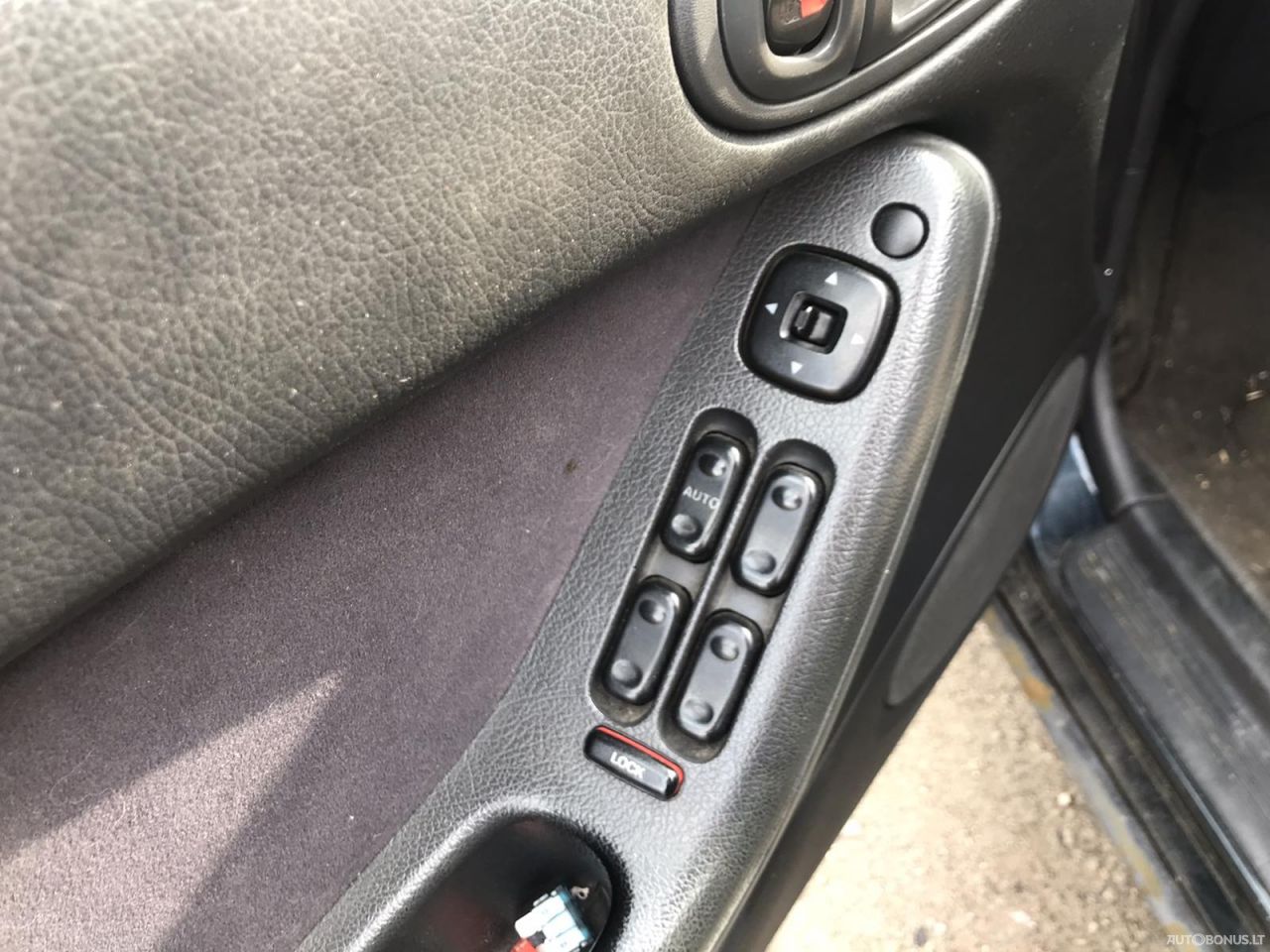 Mazda Xedos 6, Sedanas | 7
