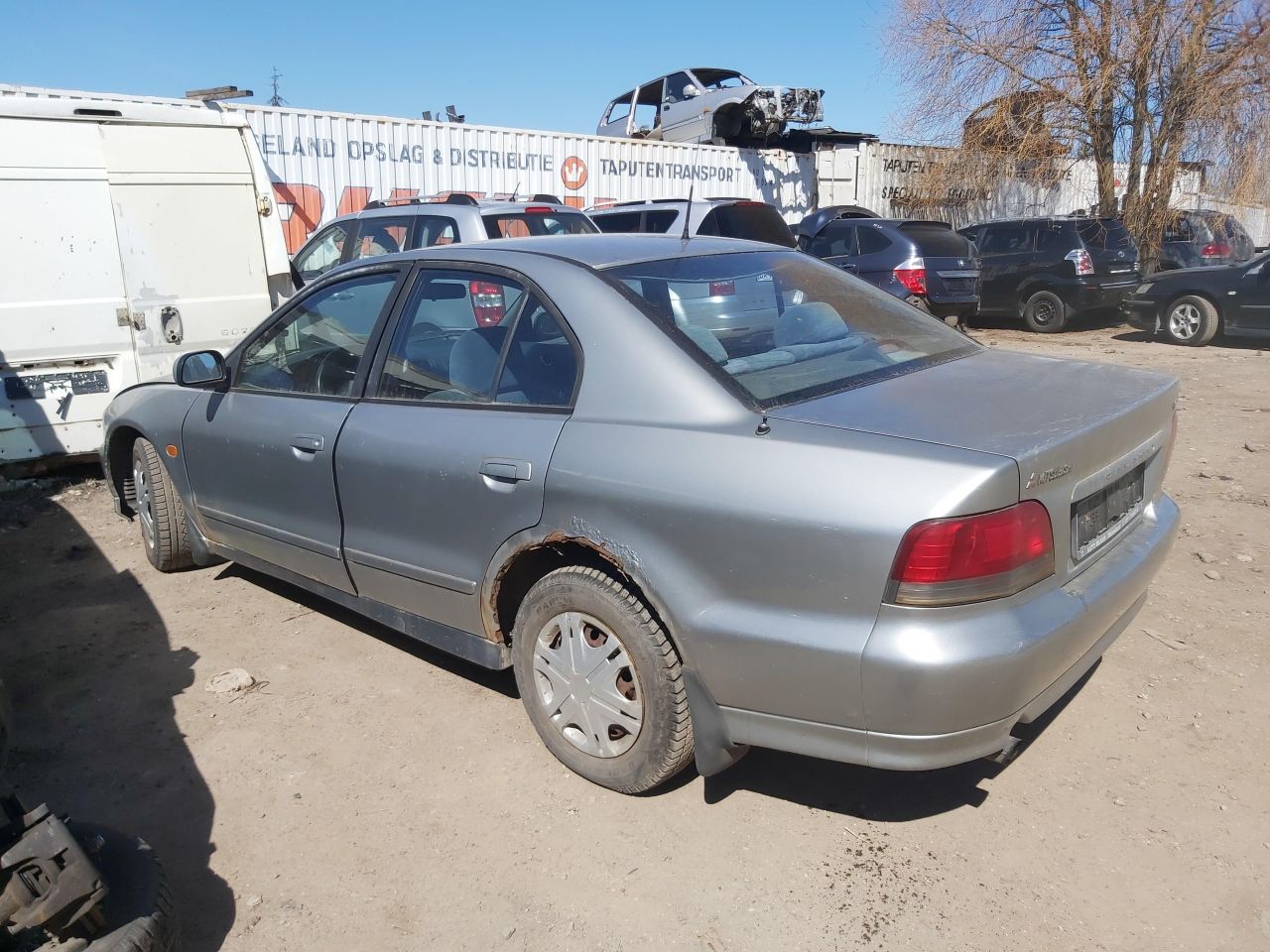 Mitsubishi, Saloon | 6