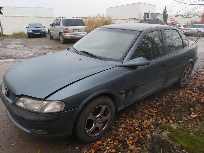 Opel, Saloon | 3