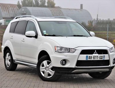 Mitsubishi Outlander | 3