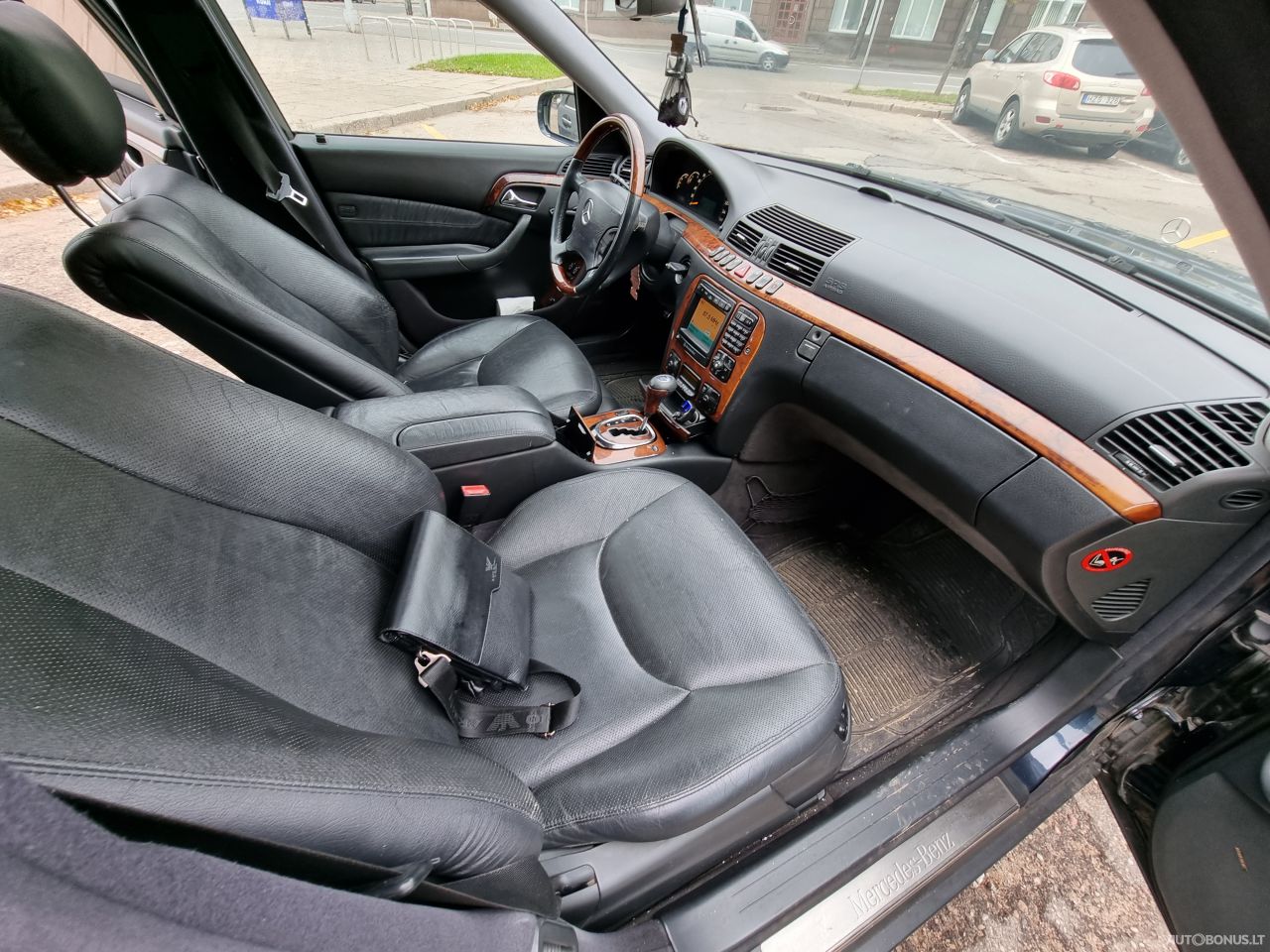 Mercedes-Benz S320 | 21