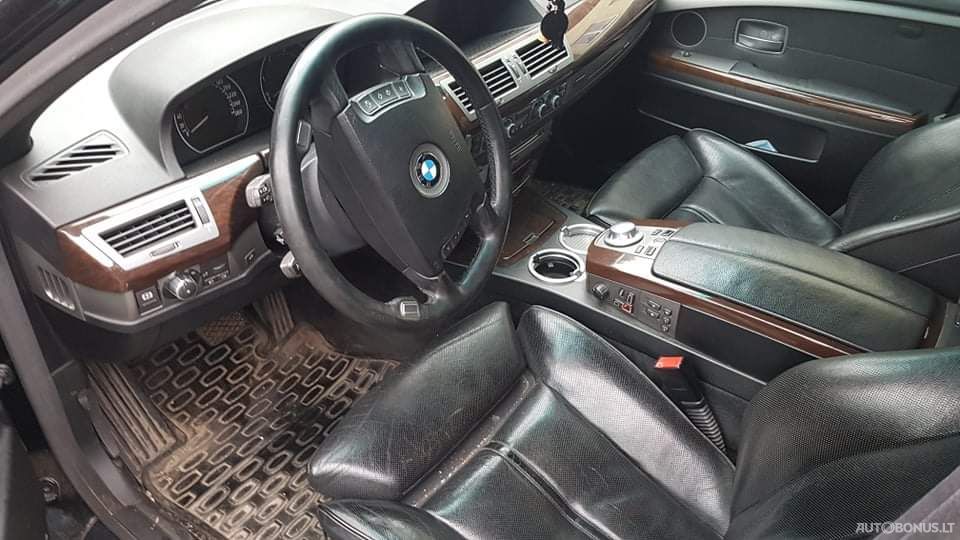 BMW 740 | 3