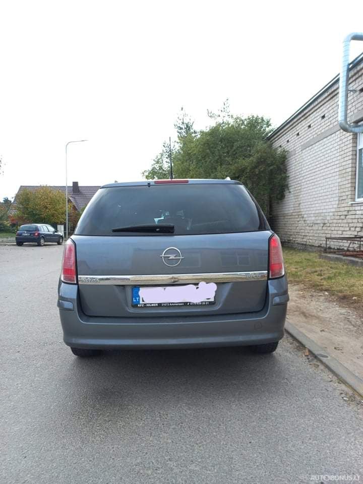 Opel Astra, universalas
