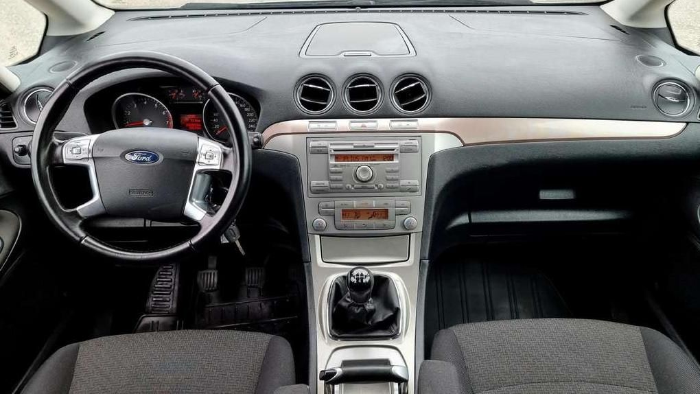 Ford Galaxy | 16