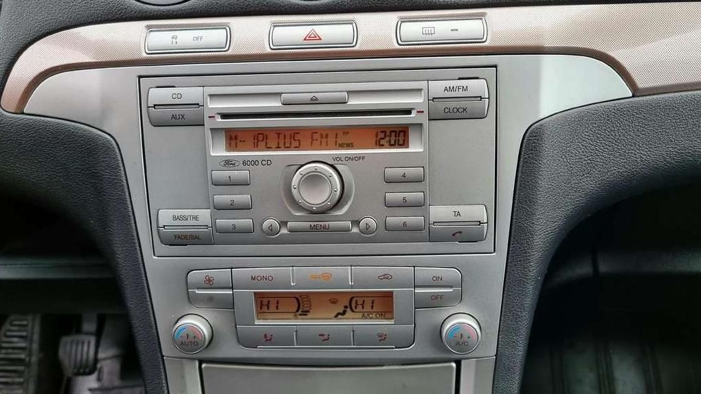Ford Galaxy | 19
