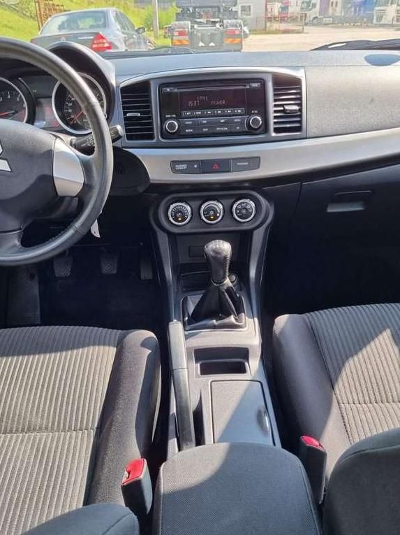 Mitsubishi Lancer | 5