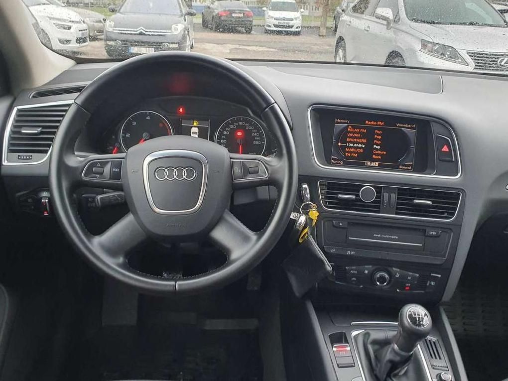 Audi Q5 | 10