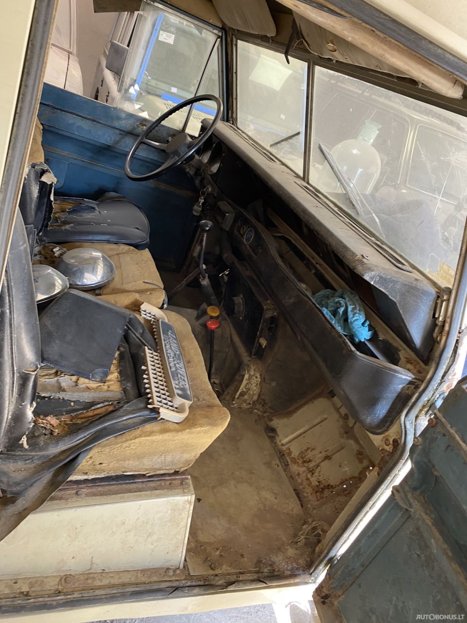 Land Rover Defender | 3