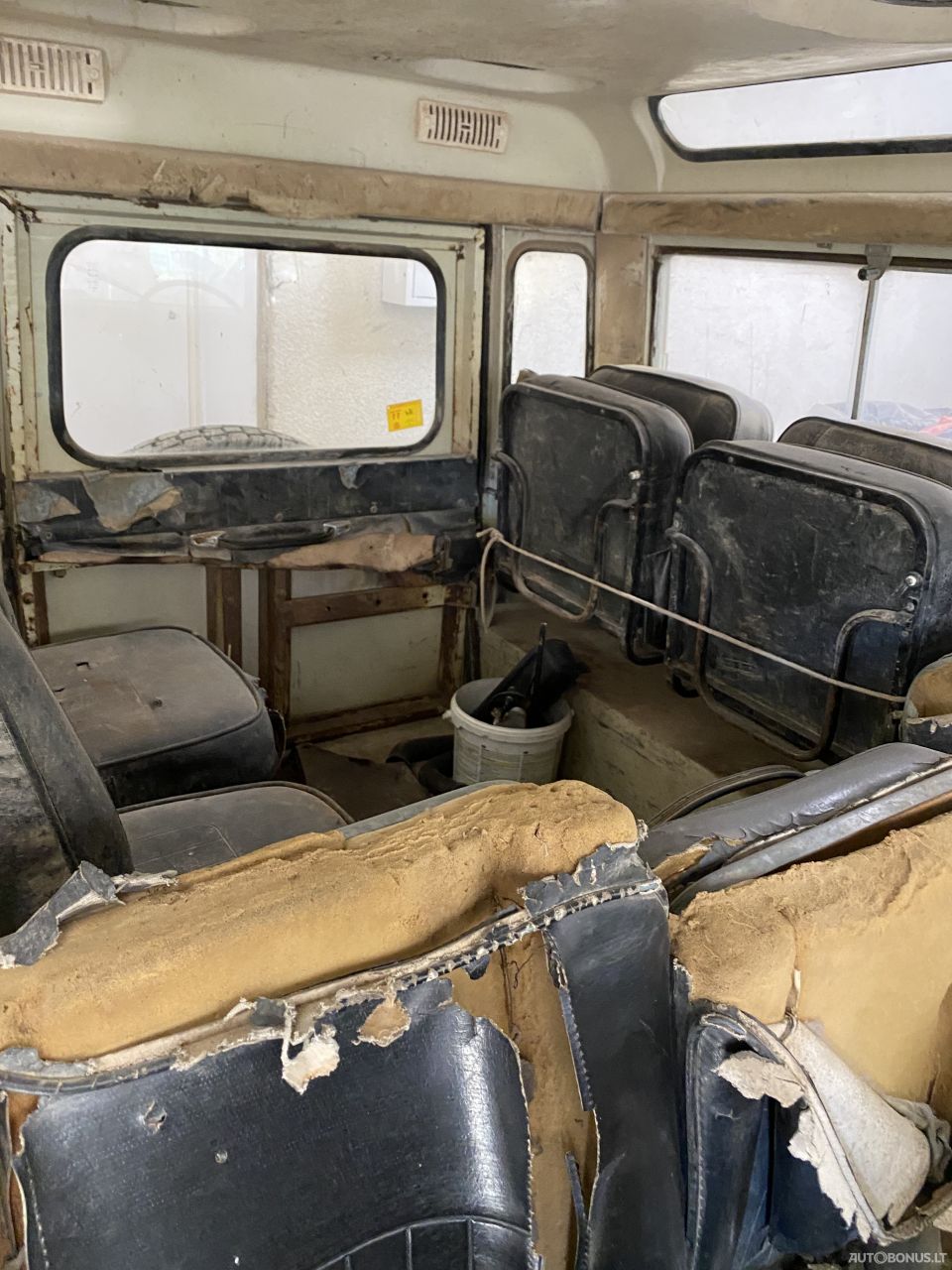 Land Rover Defender | 4