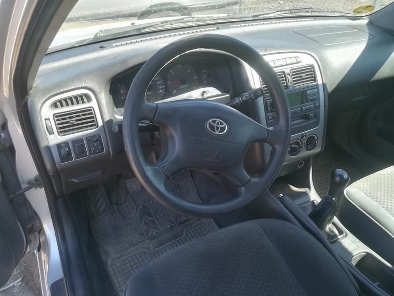 Toyota, Universalas | 5