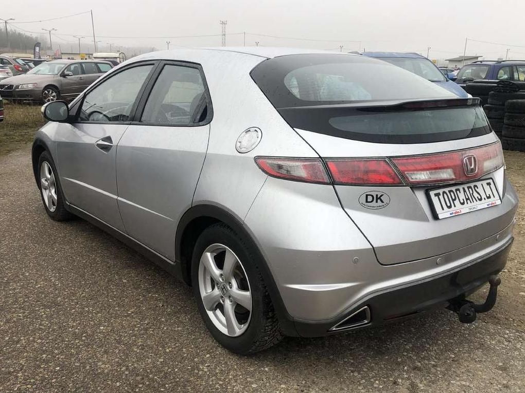Honda Civic | 4