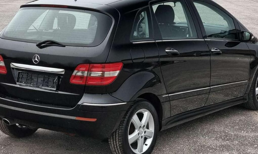 Mercedes-Benz B200 | 7