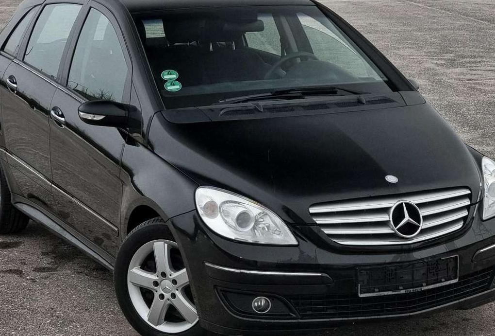 Mercedes-Benz B200 | 1