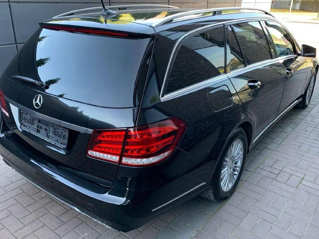 Mercedes-Benz E200 | 5