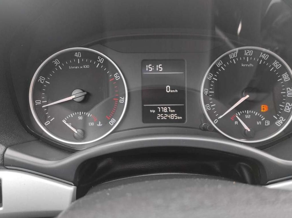 Skoda Octavia | 12