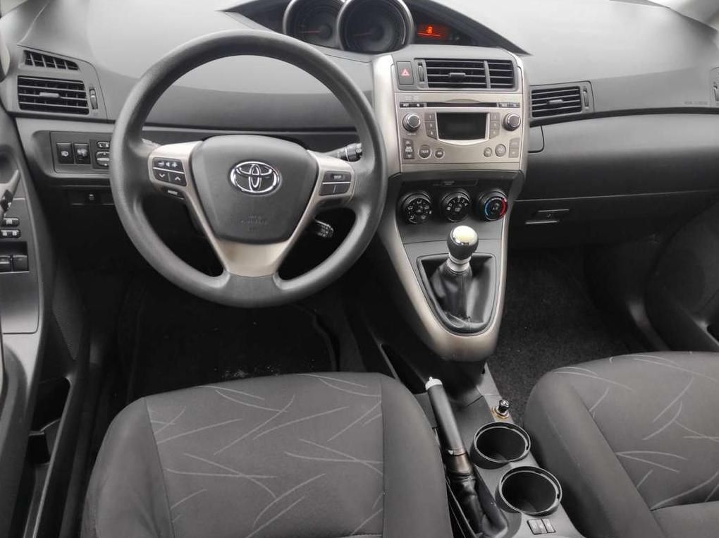 Toyota Verso | 6