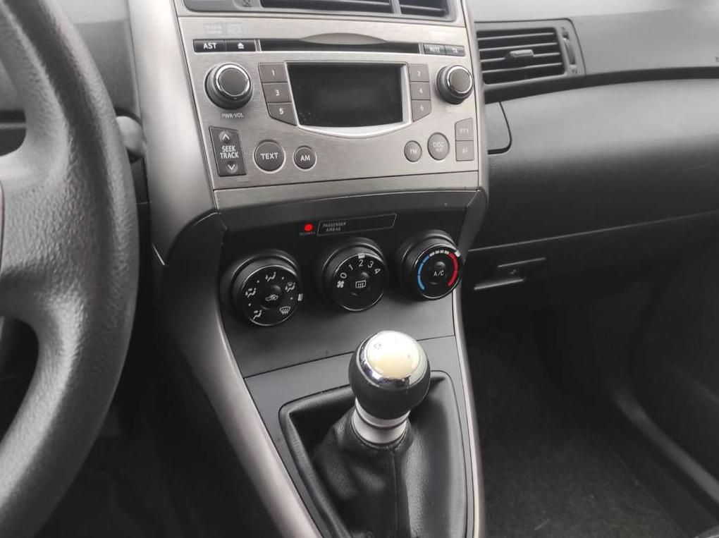 Toyota Verso | 10