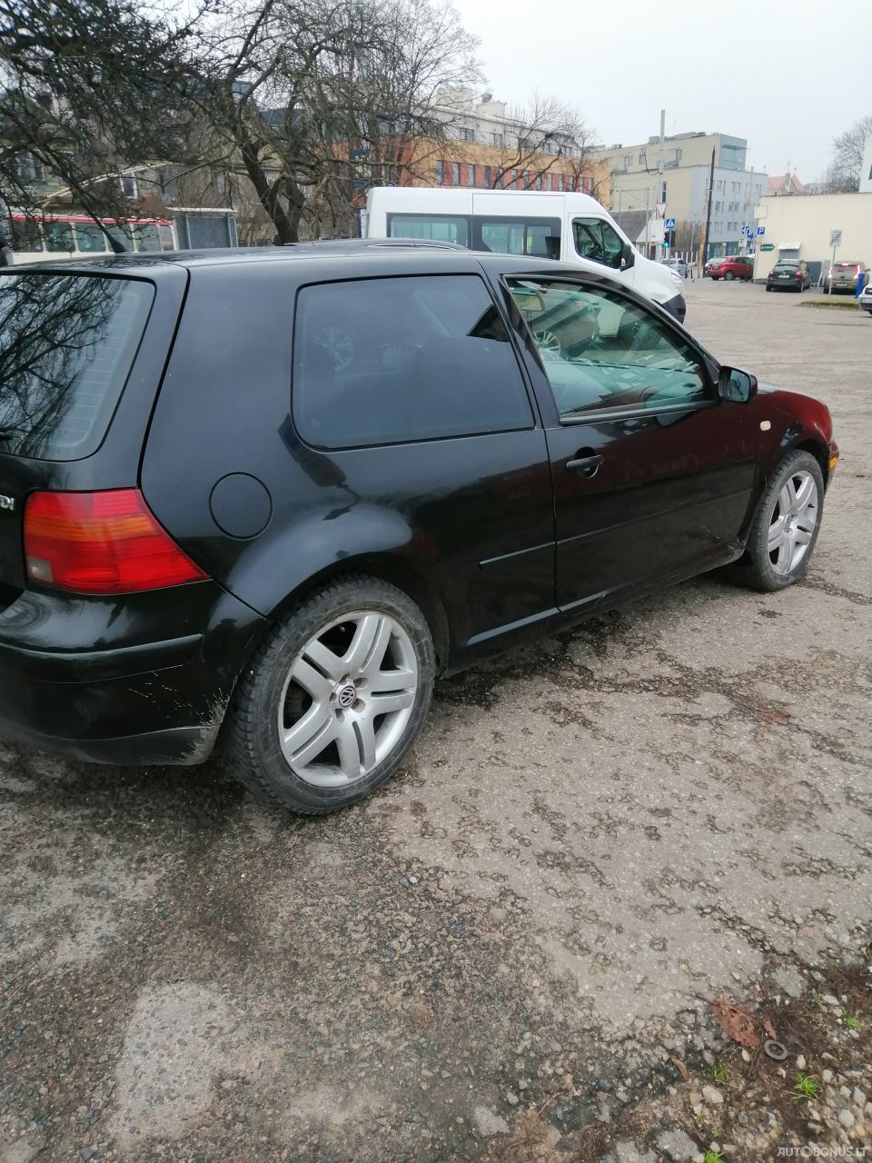 Volkswagen Golf | 1