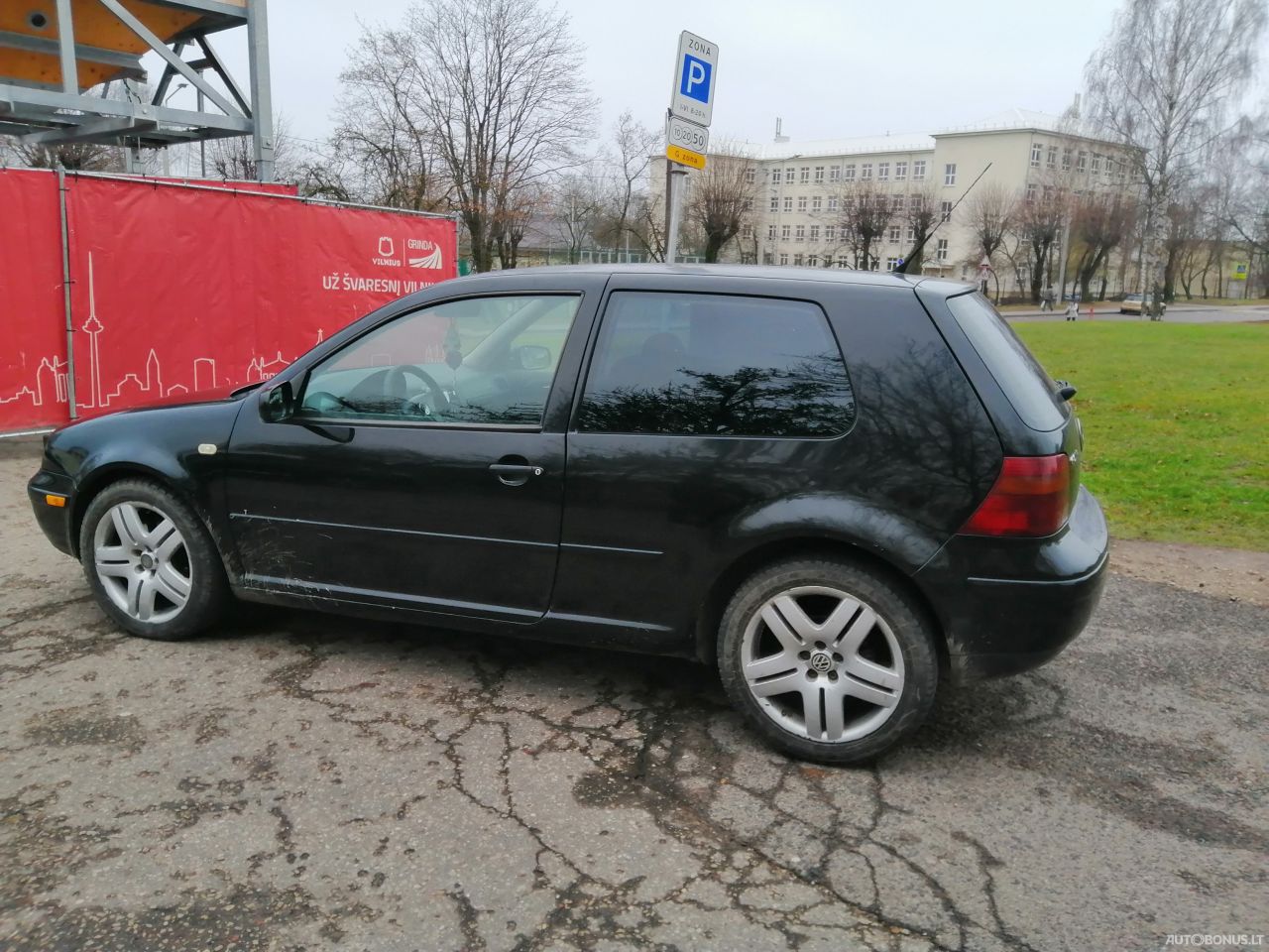Volkswagen Golf | 3