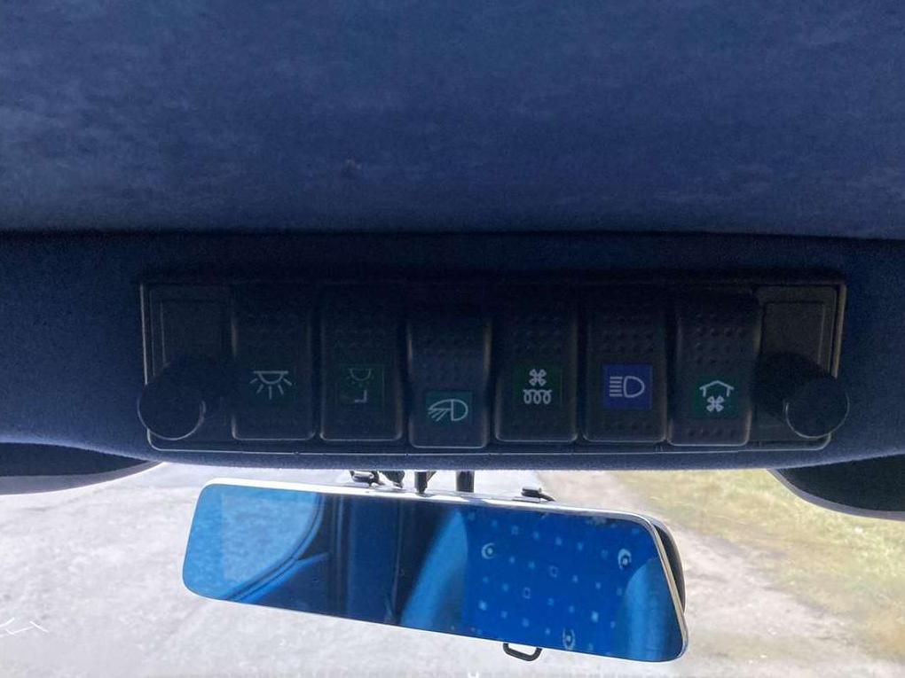 Toyota Hiace | 10