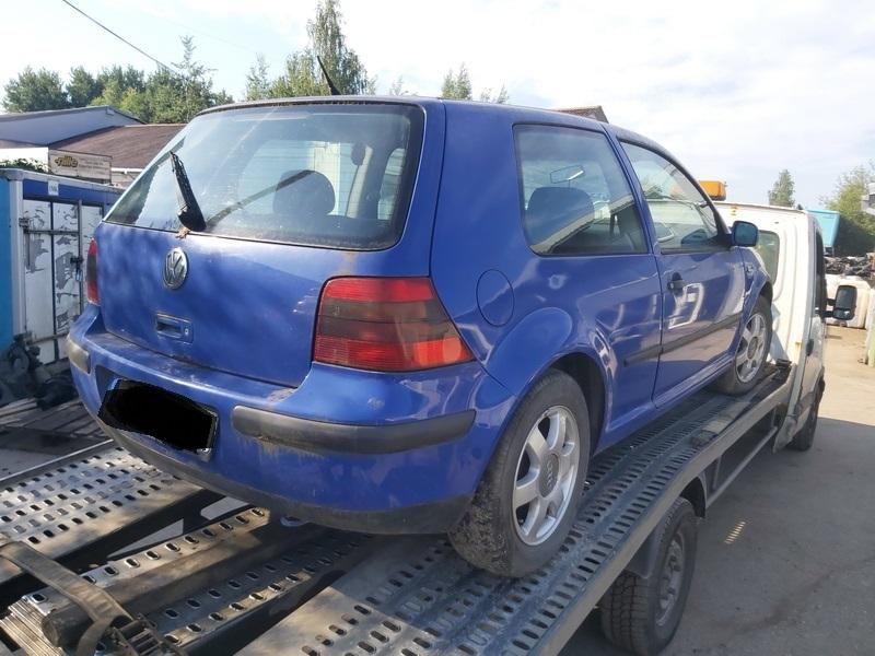 Volkswagen, Hatchback | 3