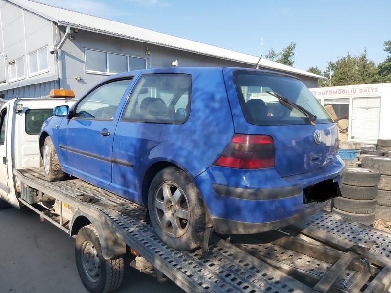 Volkswagen, Hatchback | 4