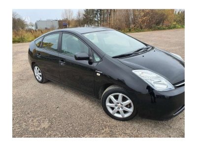 Toyota Prius | 2
