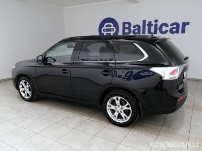 Mitsubishi Outlander | 3