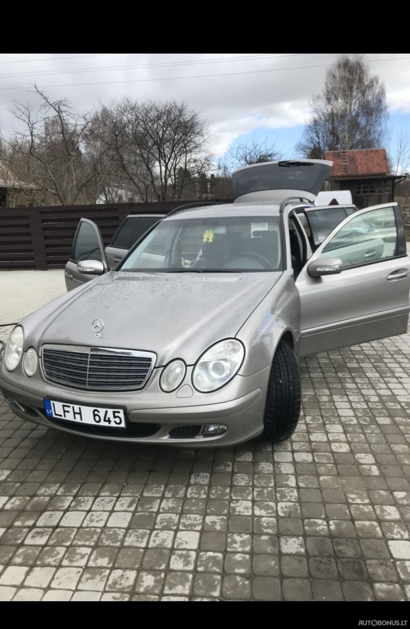 Mercedes-Benz E200 | 1
