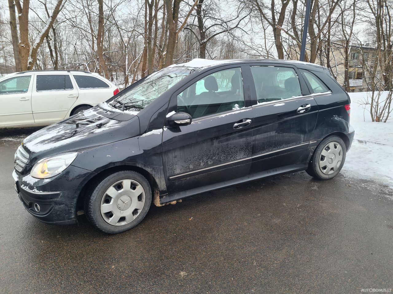 Mercedes-Benz B200 | 1