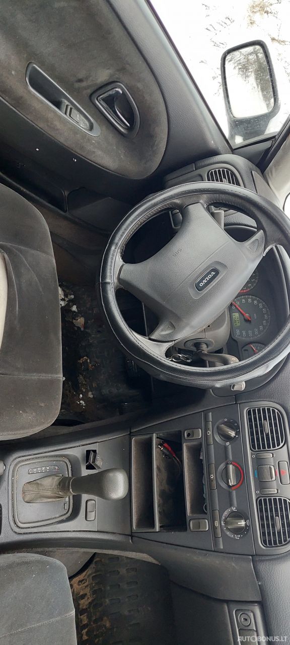 Volvo V40 | 10