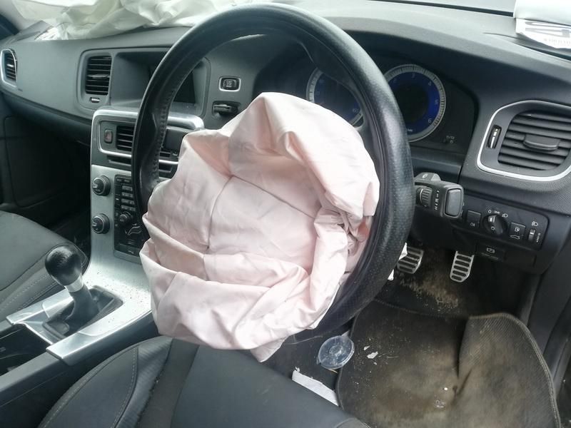 Volvo, Седан | 7