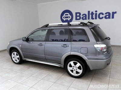 Mitsubishi Outlander | 3