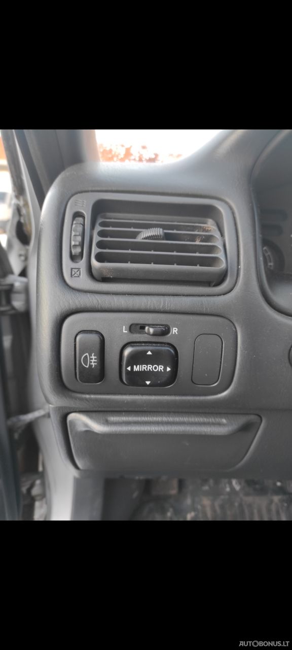 Toyota Corolla | 8