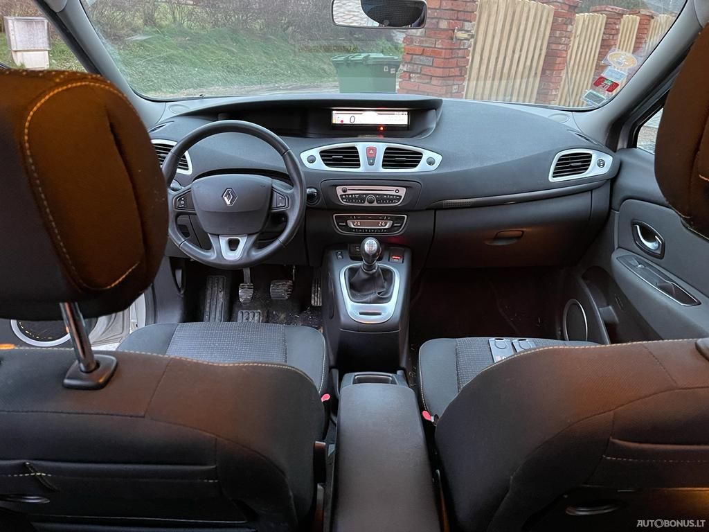 Renault Grand Scenic | 8
