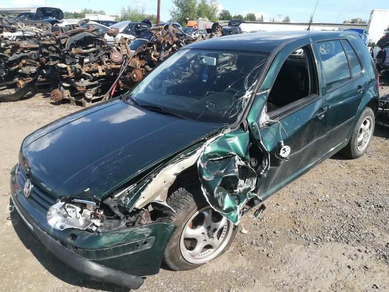 Volkswagen, Hatchback | 3