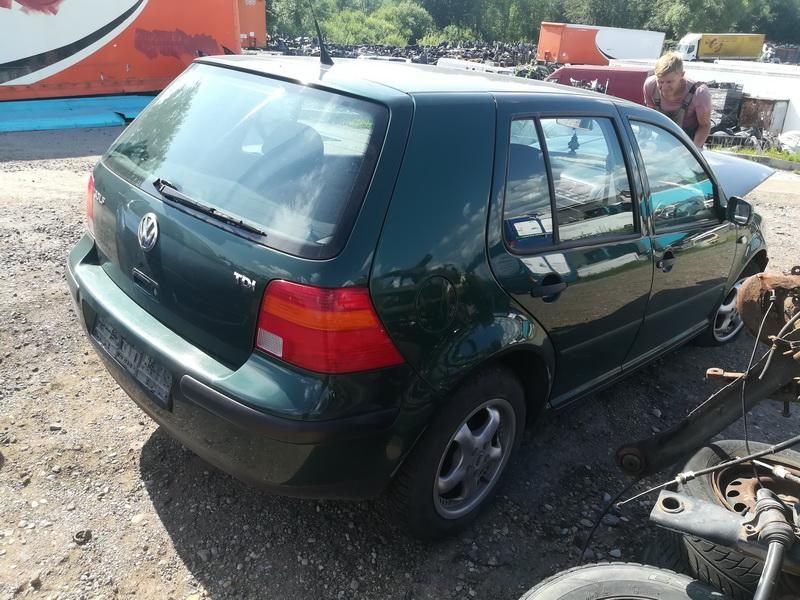 Volkswagen, Hatchback | 6