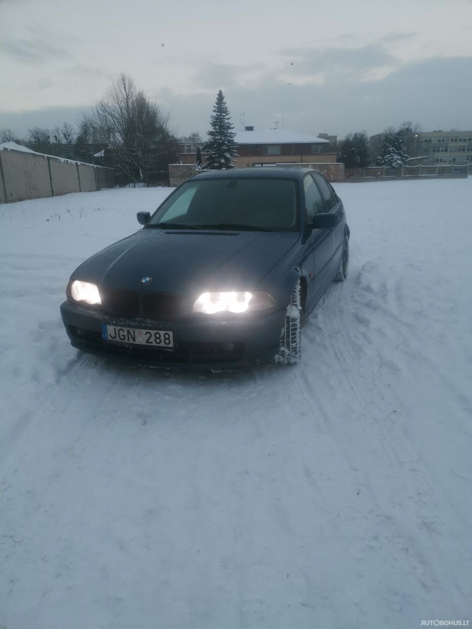 BMW 330 | 1