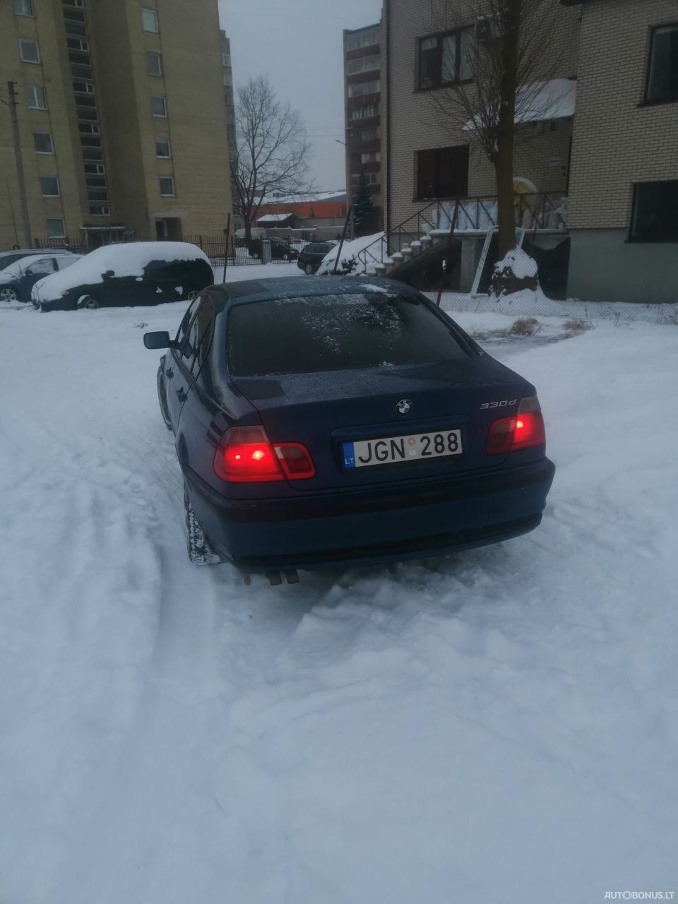 BMW 330 | 2