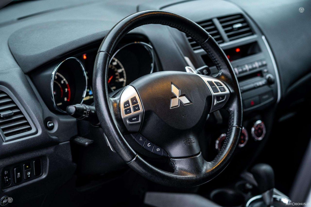 Mitsubishi Outlander | 4