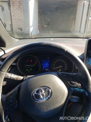 Toyota C-HR, 1.8 l., visureigis