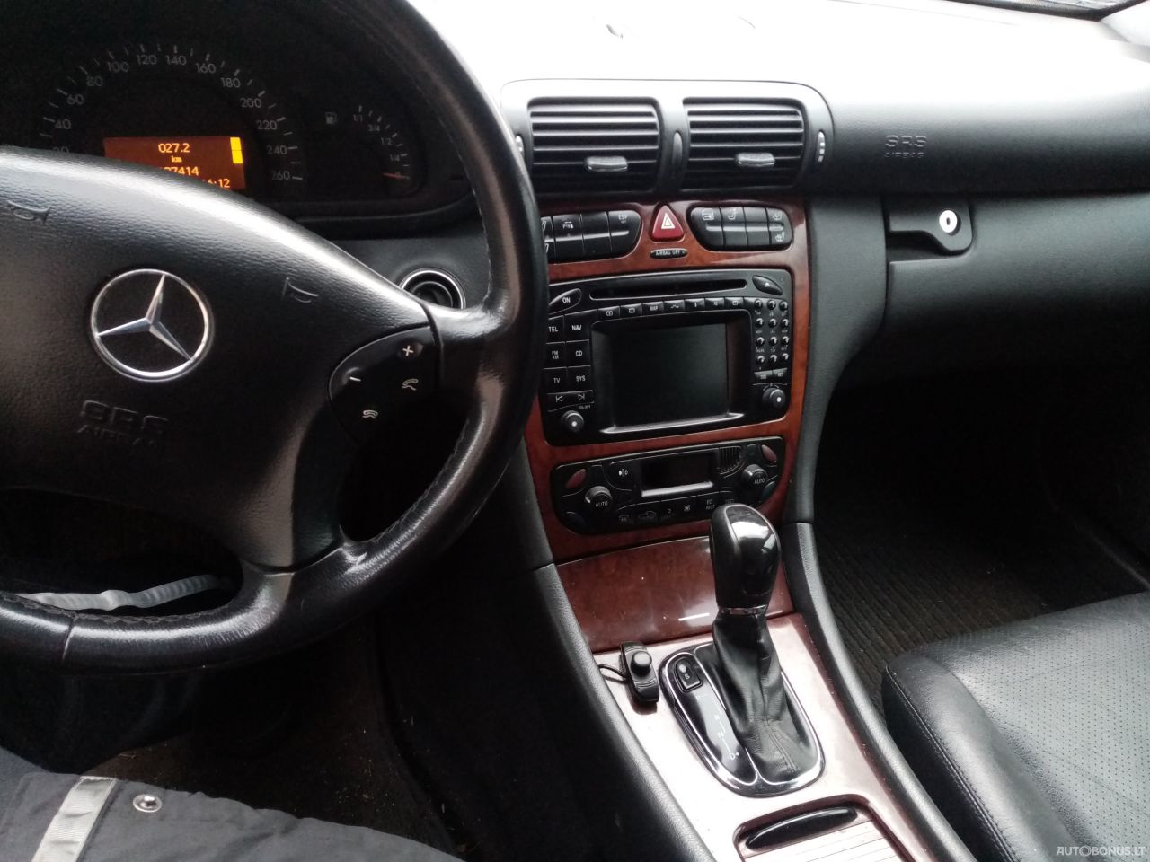Mercedes-Benz C240 | 15