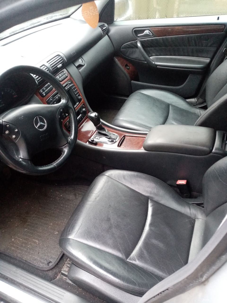 Mercedes-Benz C240 | 17