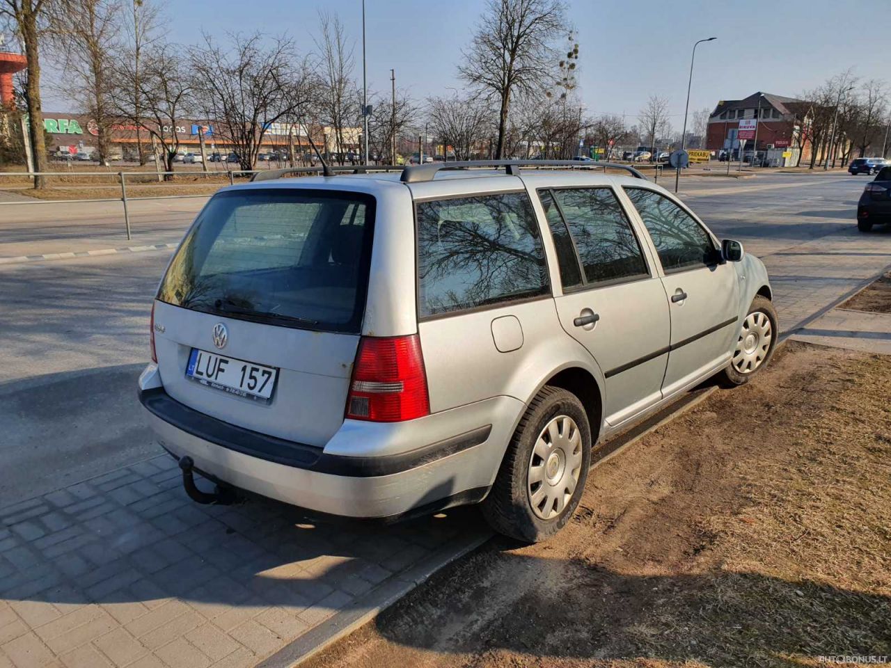 Volkswagen Golf | 3