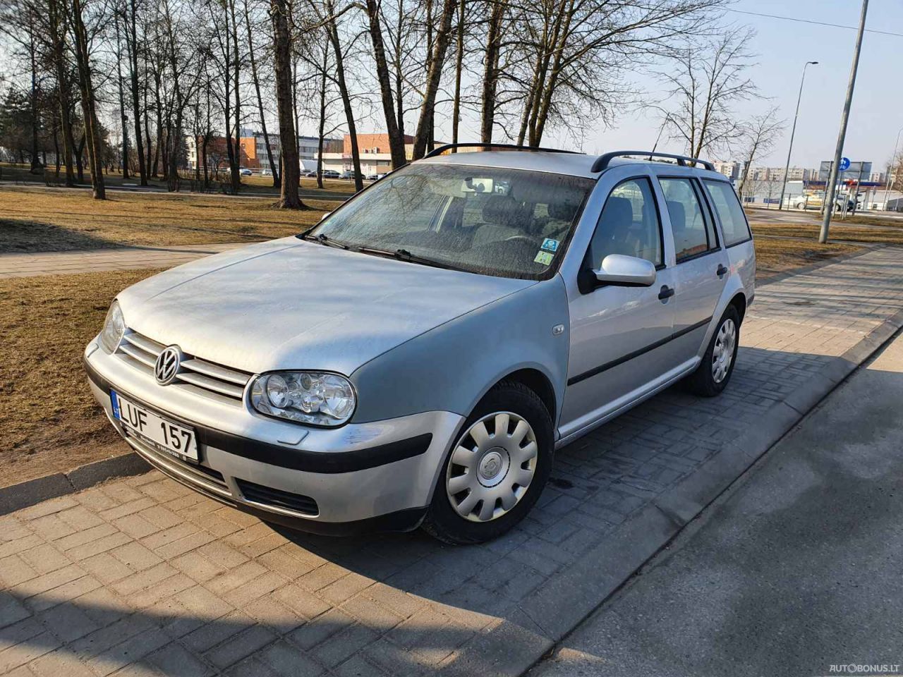 Volkswagen Golf | 1