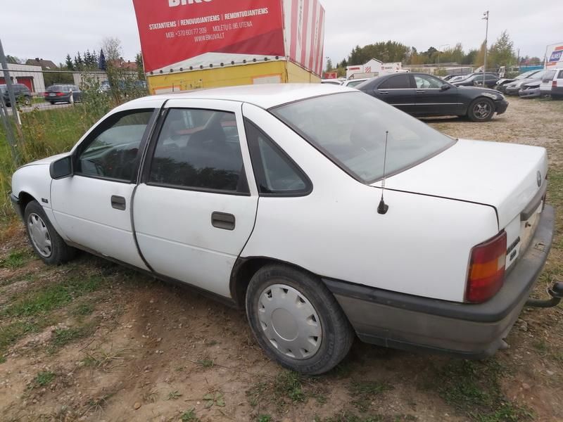 Opel, Sedanas | 7