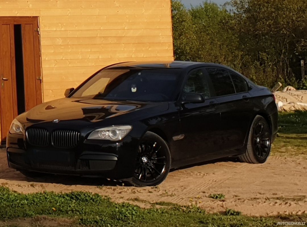 BMW 730 | 8