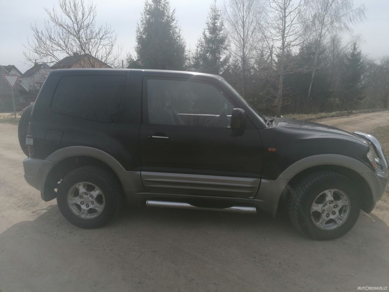 Mitsubishi Pajero | 3