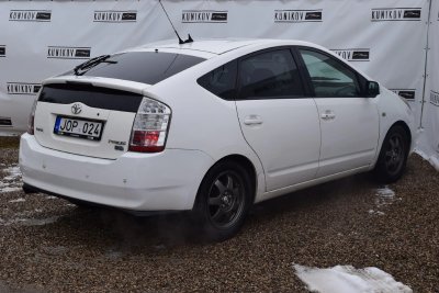 Toyota Prius | 3