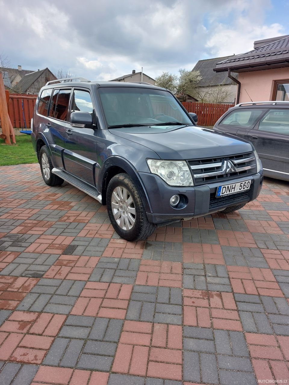Mitsubishi Pajero | 2